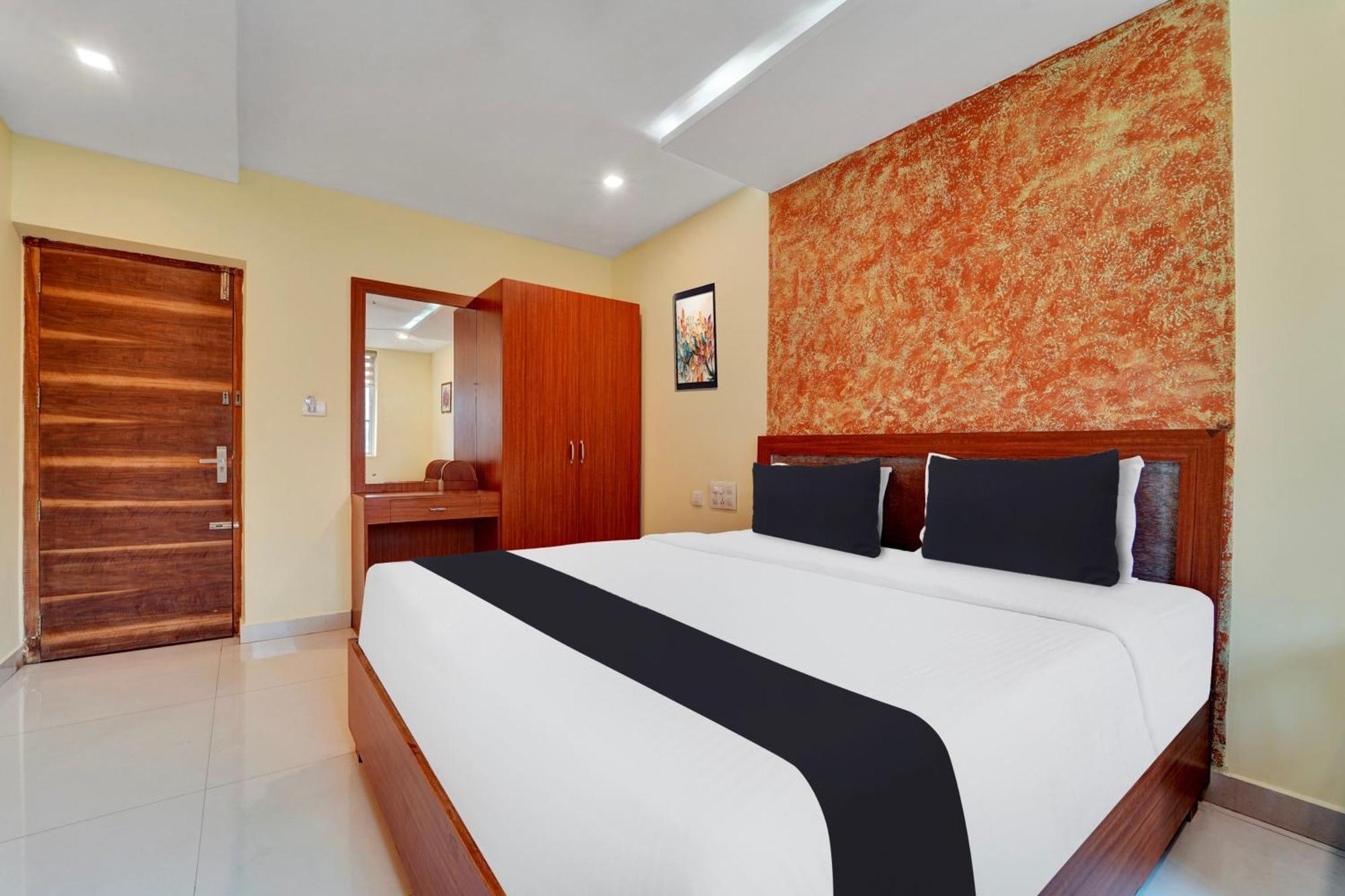 Super Townhouse Ernakulam North Hotell Kochi Eksteriør bilde
