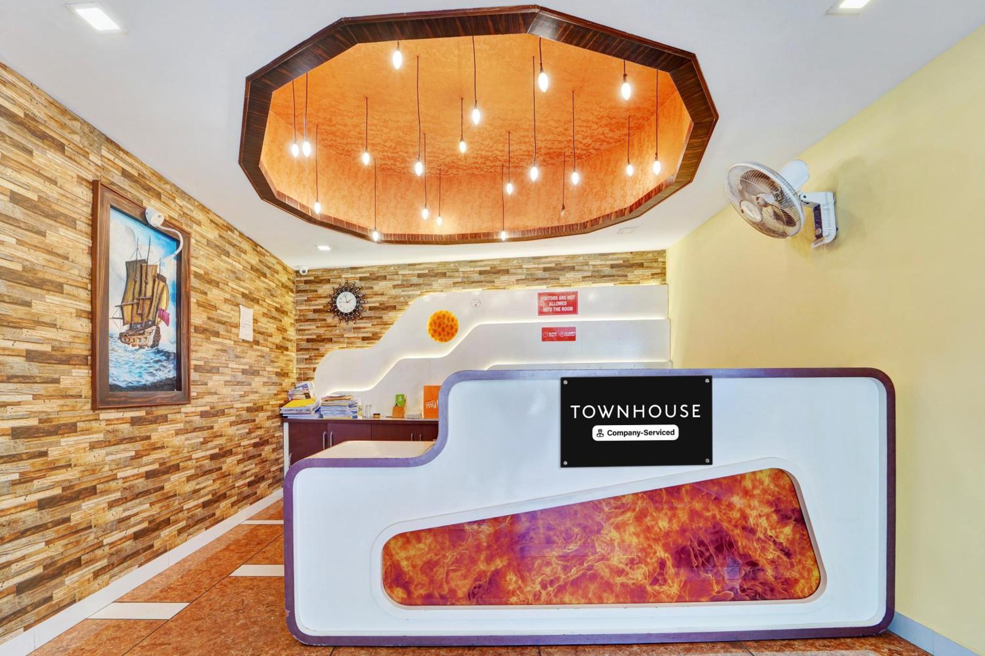 Super Townhouse Ernakulam North Hotell Kochi Eksteriør bilde