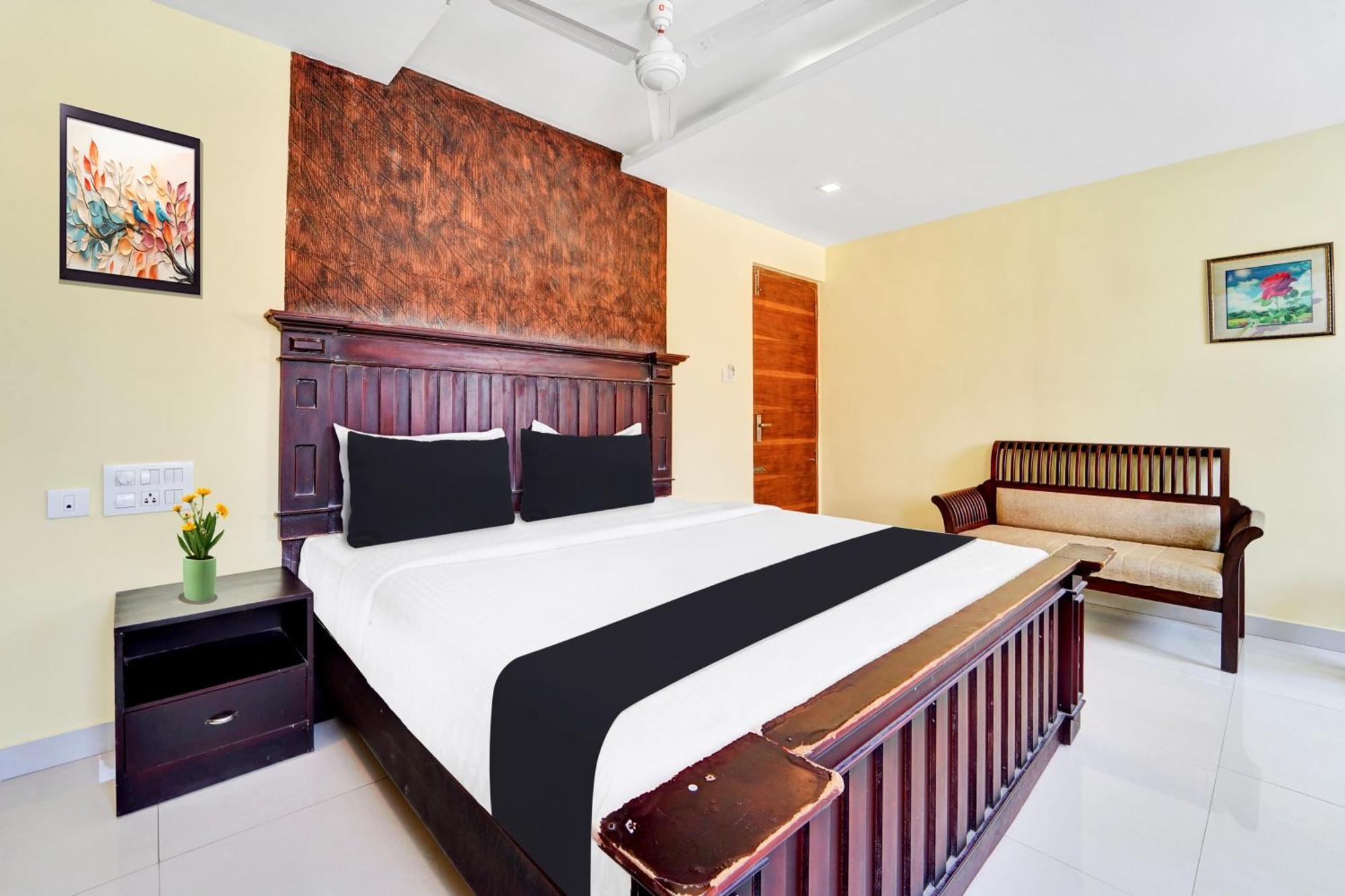 Super Townhouse Ernakulam North Hotell Kochi Eksteriør bilde